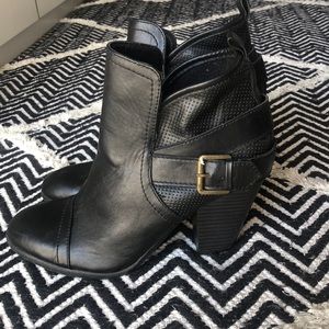 Black Ankle Boots/ Bootie